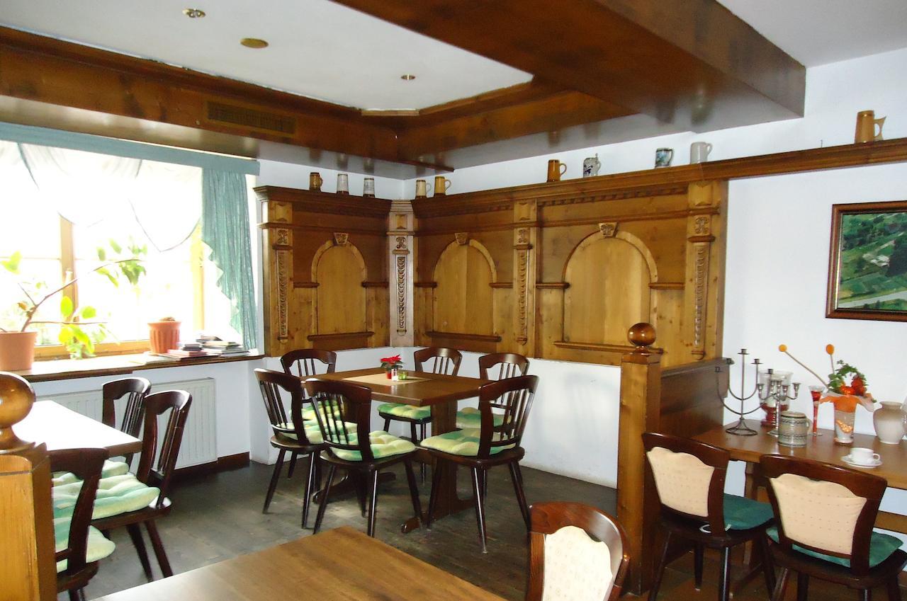 Hotel Groebern Am See Grobern Extérieur photo